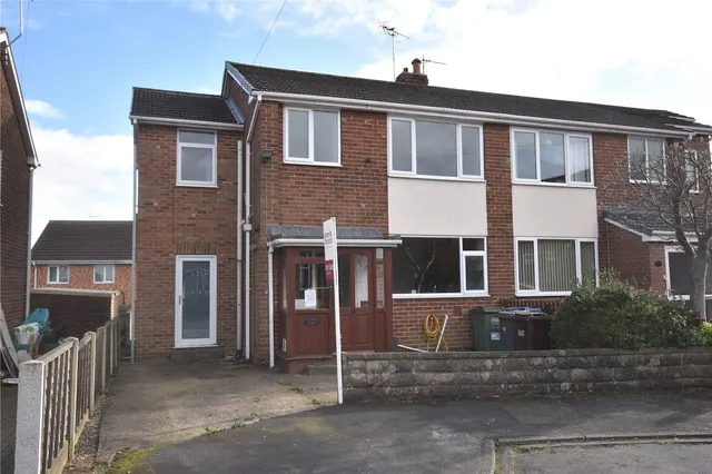 Burley Close, South Milford, LS25, photo 1