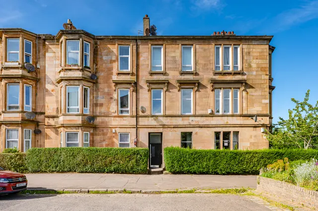 Leven Street, Pollokshields, G41, photo 1