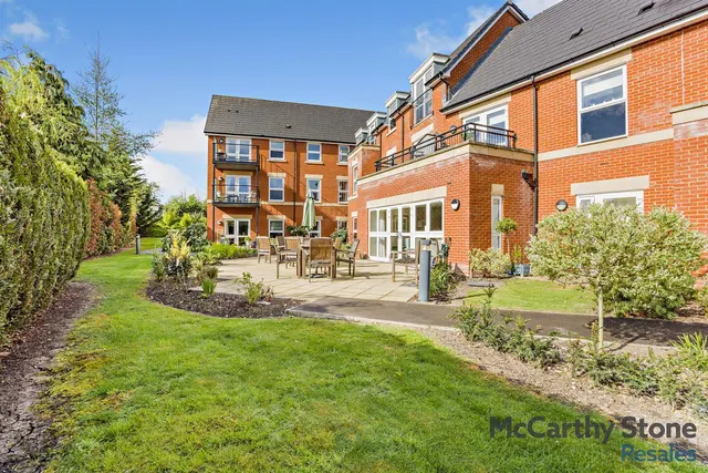 Spa Road, Melksham, SN12, photo 1