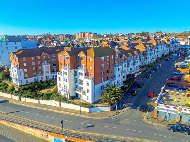Holland Road, Westcliff-on-Sea, SS0, photo 1