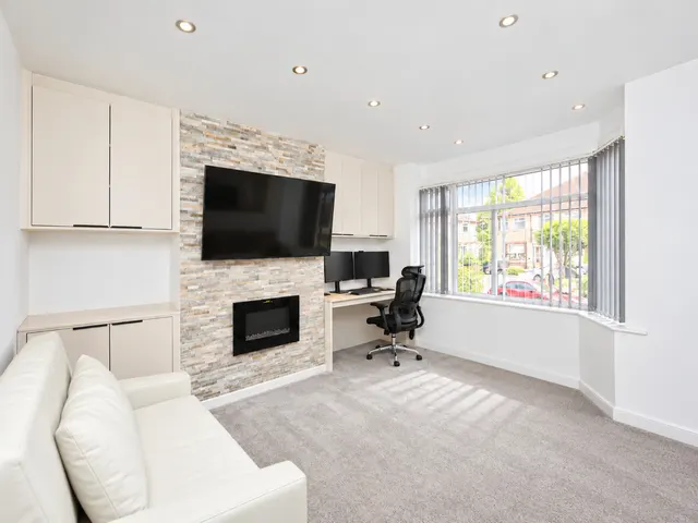 Knightsbridge Road, Solihull, B92, photo 2
