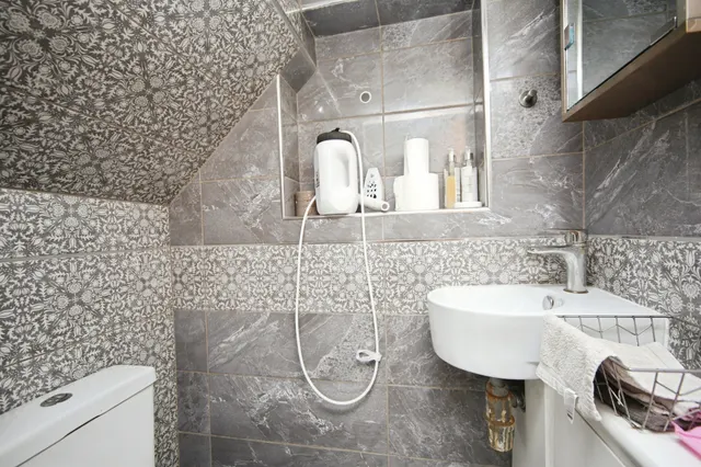 Knightsbridge Road, Solihull, B92, photo 3