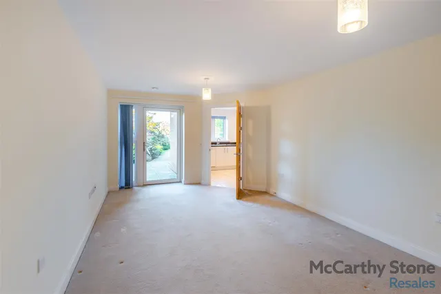 London Road, St. Albans, AL1, photo 1