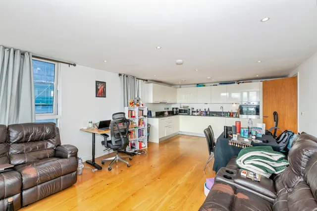 Railway Terrace, Slough, SL2, photo 3