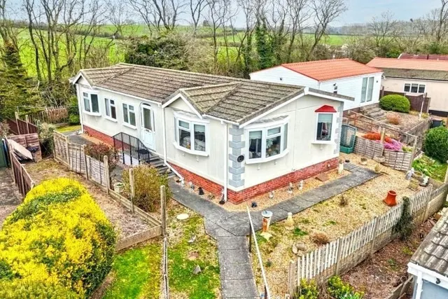 Mill Farm Park, Bulkington, CV12, photo 2