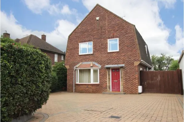 Queen Ediths Way, Cambridge, CB1, photo 2