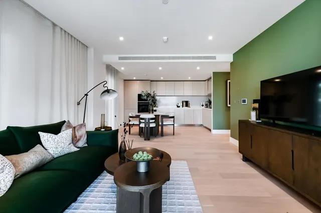 Prince of Wales Drive, Battersea, SW11, photo 3