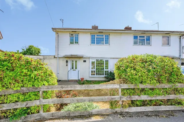 Montgomery Avenue, Hemel Hempstead, HP2, photo 1
