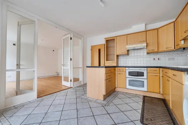 Raymill Rd East, Maidenhead, SL6, photo 2
