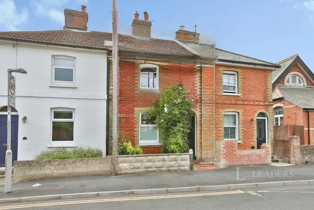 2 bedroom house, Wick Lane, Christchurch, BH23