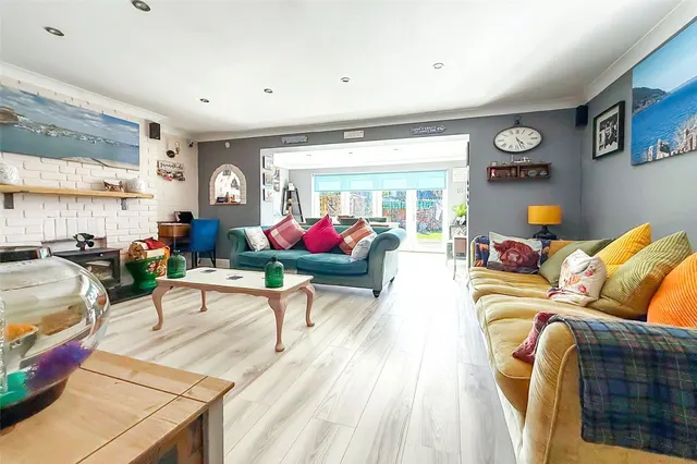 Littlehampton, BN17, photo 3