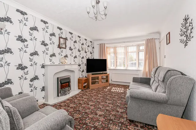 Laburnum Drive, Beverley, HU17, photo 2