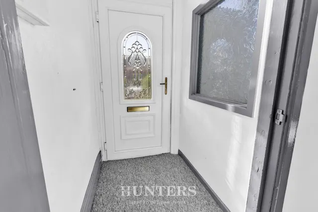 Manchester Old Road, Middleton, M24, photo 2