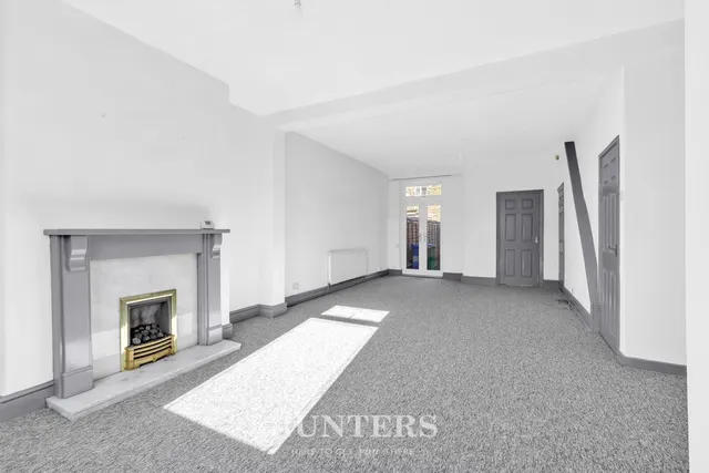 Manchester Old Road, Middleton, M24, photo 3