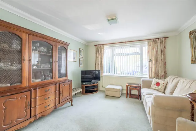 Photo 3 — Meadow Way, Old Windsor, Windsor, SL4 2NX