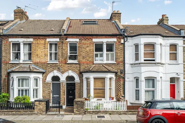 Inworth Street, Battersea, SW11, photo 1