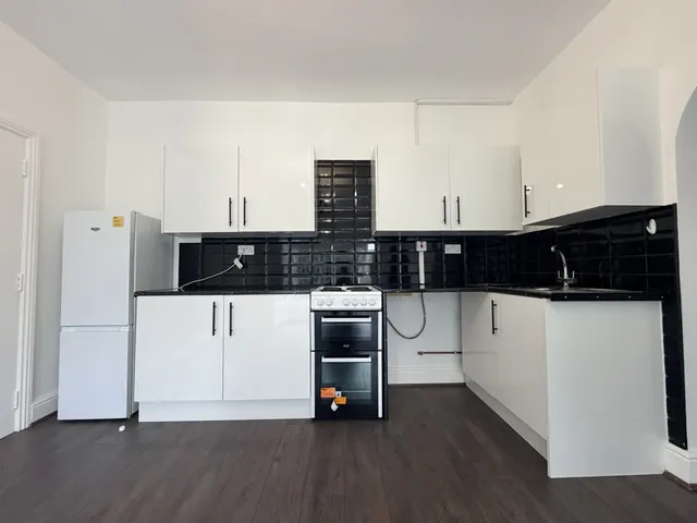 Showell Green Lane, Sparkhill, B11, photo 3