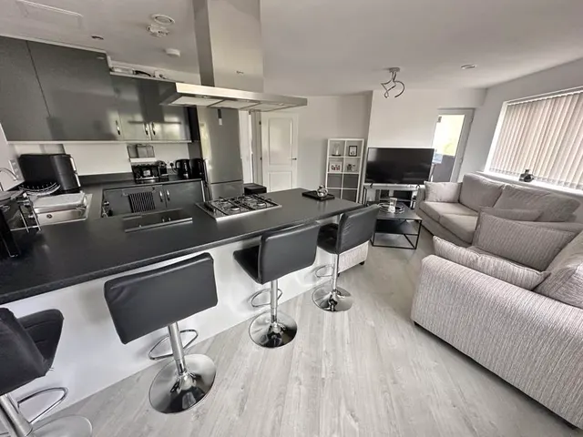 London Road West Thurrock, Grays, RM20, photo 3
