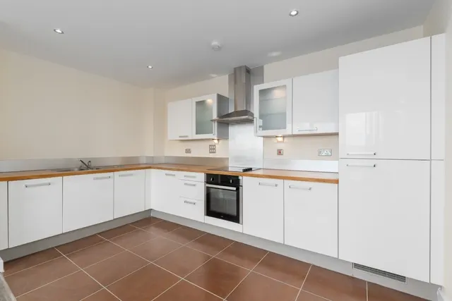 Atlantic Apartments, E16, photo 3