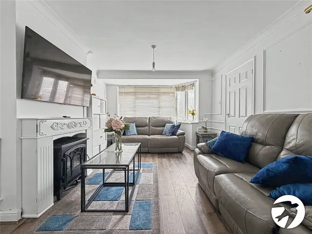 Carlton Crescent, Chatham, ME5, photo 2