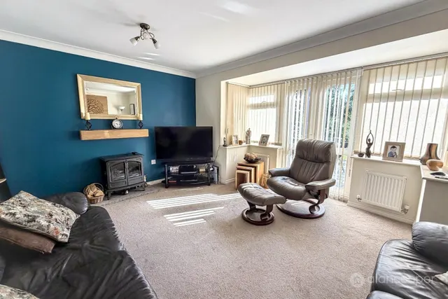 Shillingstone Drive, Heritage Park, CV10, photo 3