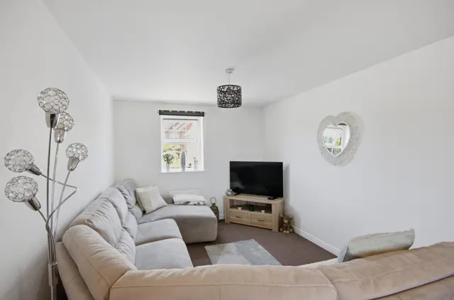 Photo 2 — Oatway Road, Tidworth