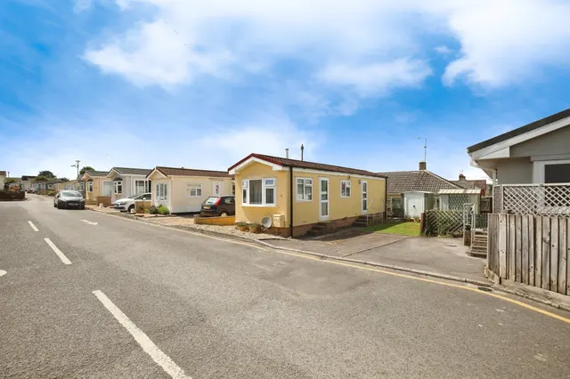 Holders Road, Amesbury, Salisbury, photo 1