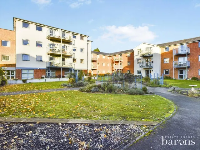 New Road, Basingstoke, RG21, photo 1