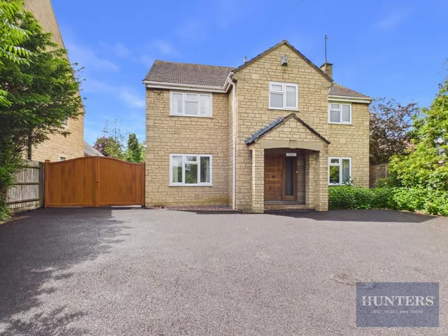 Swindon Lane, Cheltenham, photo 1