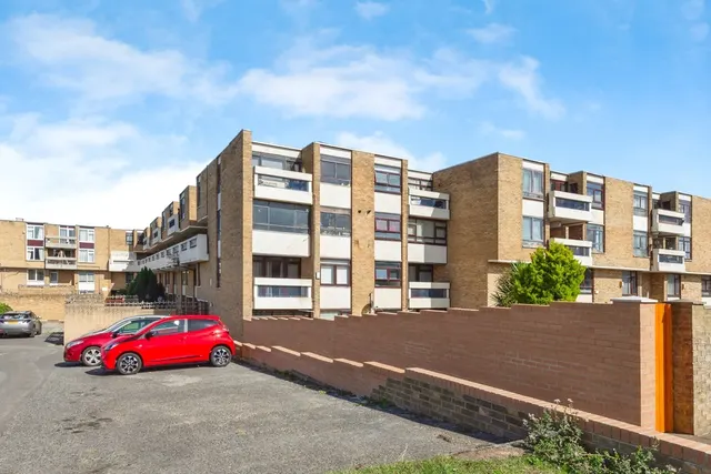 Neville Court, WASHINGTON, Tyne and Wear, NE37, photo 1