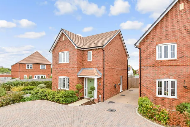 Donovan Way, Yapton, BN18, photo 1