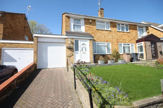 Butely Road, Luton, LU4, photo 1