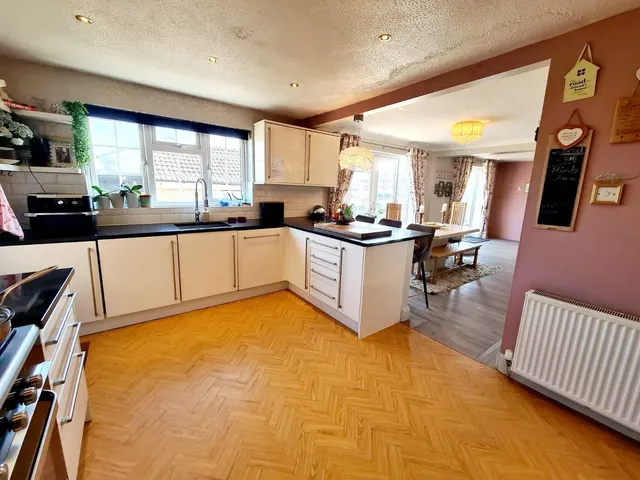 Photo 2 — Hill Drive, Whaley Bridge, High Peak, Derbyshire, SK23