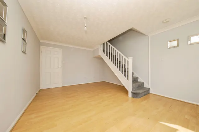 Photo 3 — Aldringham Mews, Felixstowe