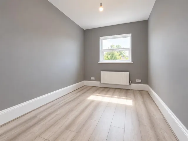 Frances Street, Woolwich, SE18, photo 2