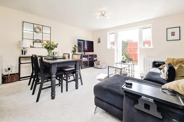 Photo 2 — North Street, HORNCHURCH, Essex, RM11