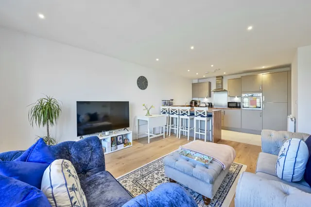 Flat 15, 328 Kingston Road, London, photo 1