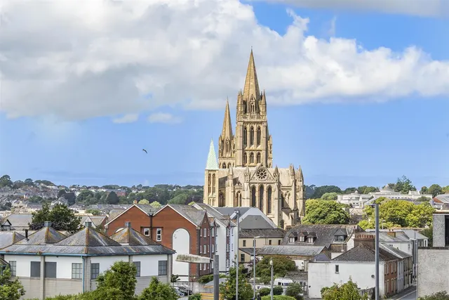 St. Clements Hill, Truro, TR1, photo 1