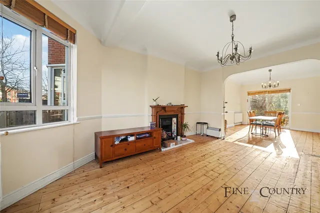 Fordwych Road, London, photo 3