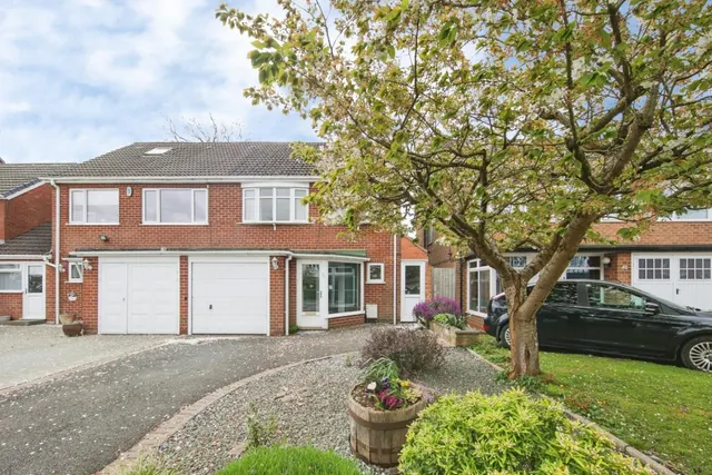 Aylesbury Road, Hockley Heath, B94, photo 1