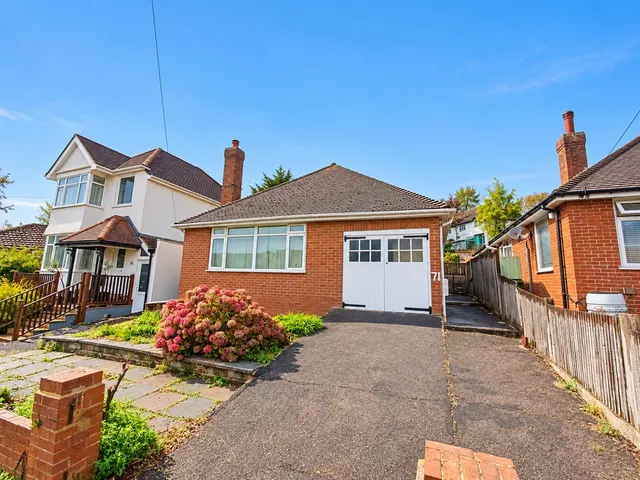 Bannings Vale, Saltdean, photo 1