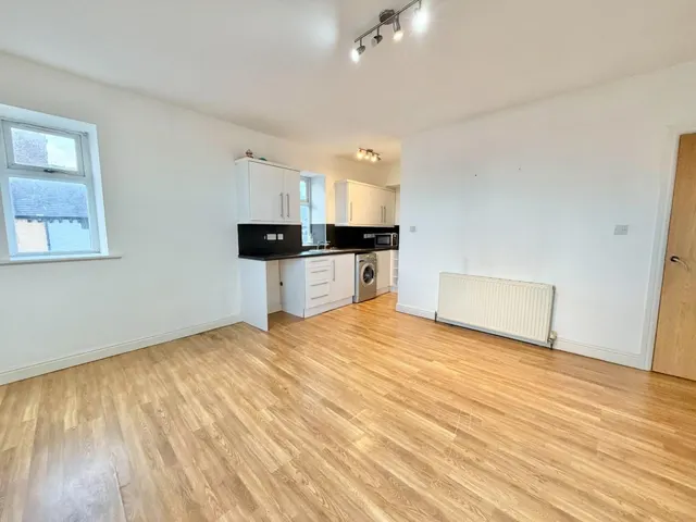 Dodworth Road, Barnsley, S70, photo 3