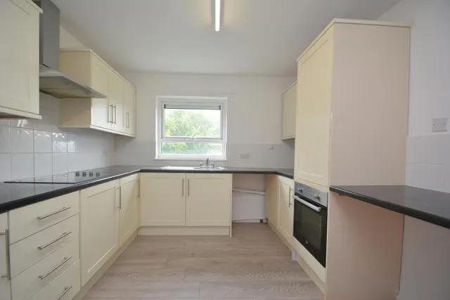 Beaconsfield, Telford, TF3, photo 2