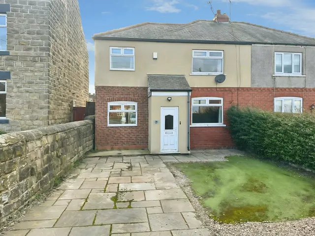 Moor Lane South, Ravenfield, Rotherham, photo 1