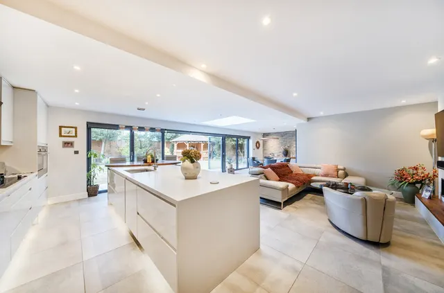 Waterperry Lane, Chobham, GU24, photo 3