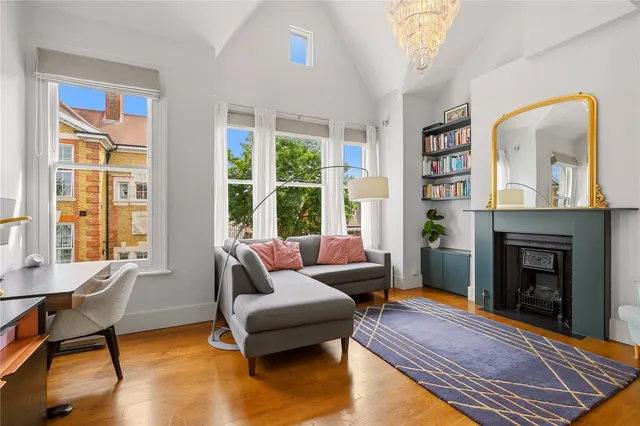 Hearnville Road, London, SW12, photo 1