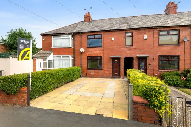 Liverpool Road, Widnes, WA8 7XP, photo 1