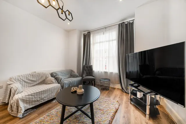 Lincoln Road, South Norwood, SE25, photo 2