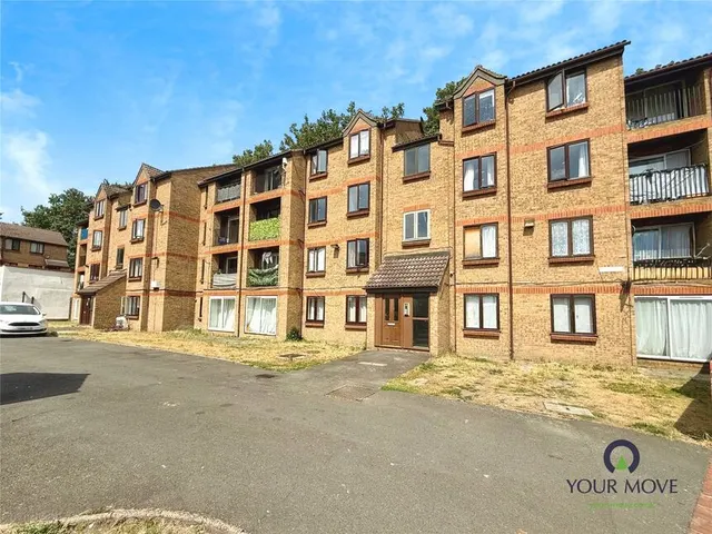 Sandcliff Road, Erith, DA8, photo 1
