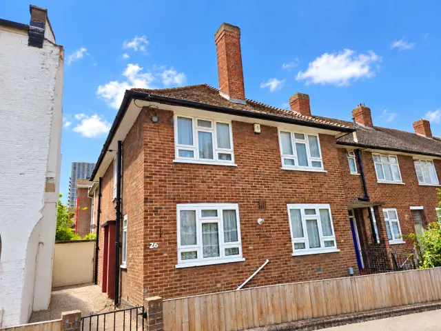 Boreham Avenue, London, E16, photo 1